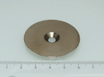 42x3 mm-es l�gyvas korong s�llyesztett furattal